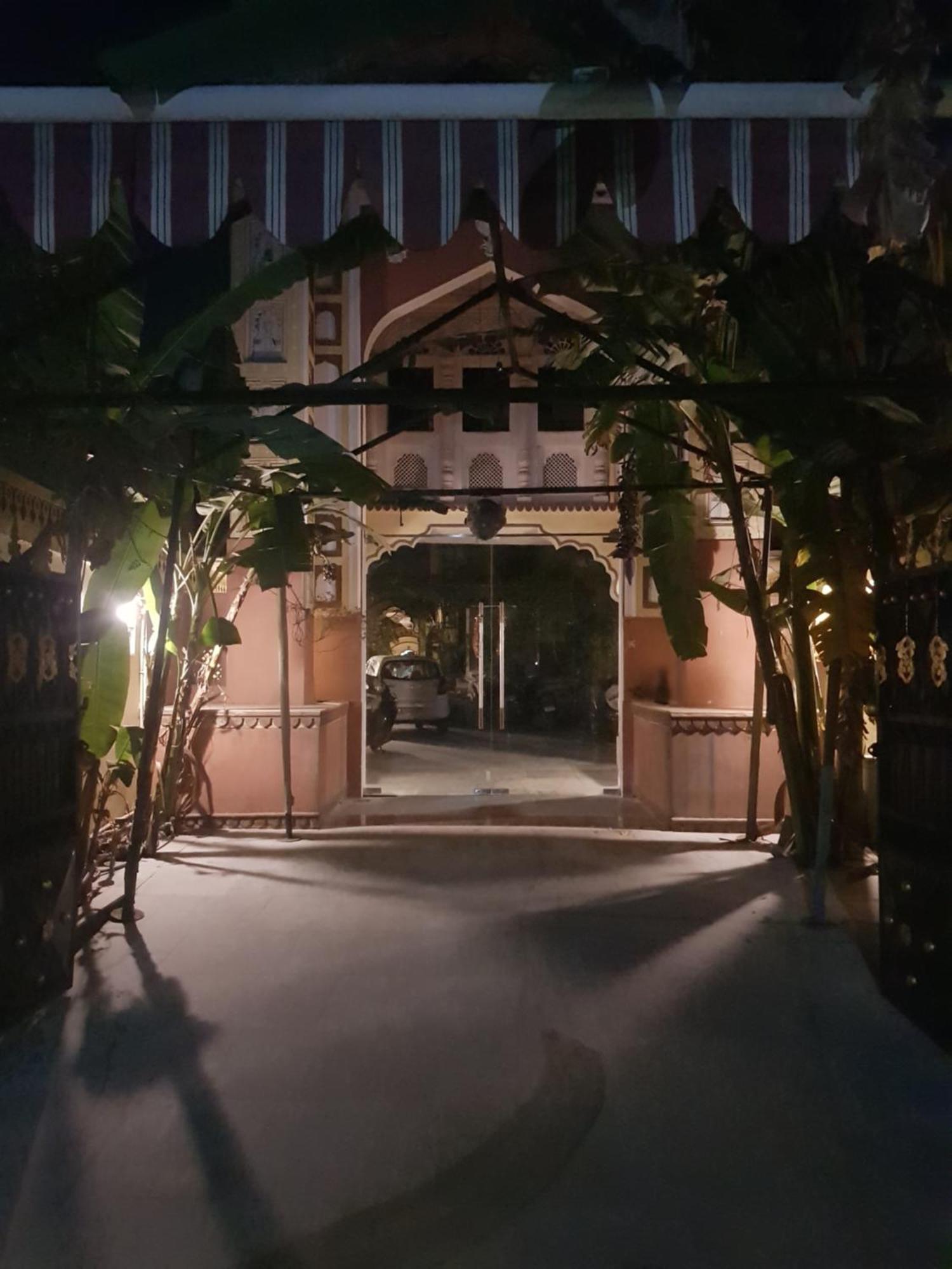 Sureli Haveli Apartment Jaipur Phòng bức ảnh